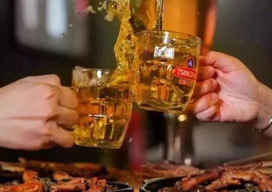 喝酒后多久測不出酒精?邊喝水邊喝酒好嗎?