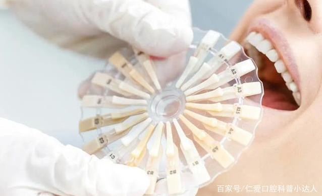 網(wǎng)友:武漢的貼面技術(shù)怎么樣,貴嗎?武漢仁愛(ài)口腔醫(yī)師用1分鐘帶你了解牙齒貼面是怎么做的