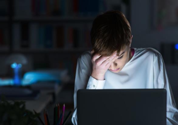 經常熬夜抽煙的人會爆瘦嗎?失眠的時候應該繼續睡嗎