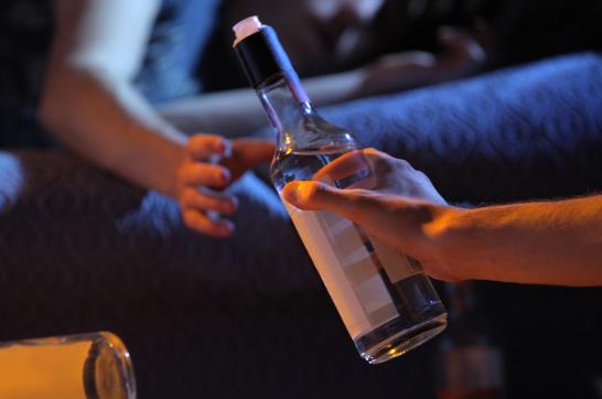 喝酒后四肢無力發麻怎么辦?喝酒解酒慢為什么?