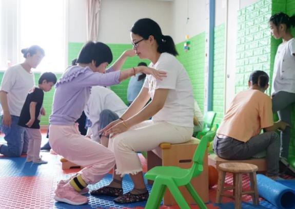 腦癱是怎么回事?引起腦癱的原因有哪些?