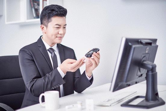 血糖儀測(cè)血糖準(zhǔn)確嗎?準(zhǔn)確,但你的打開姿勢(shì)要對(duì)