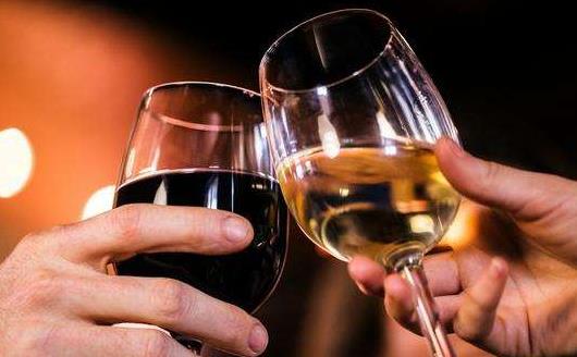 過量飲酒容易導(dǎo)致患皮膚癌