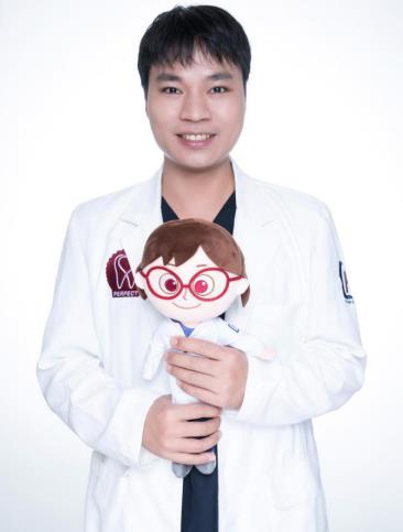 湛江致美口腔李啟森——醫乃仁術 誠德為本
