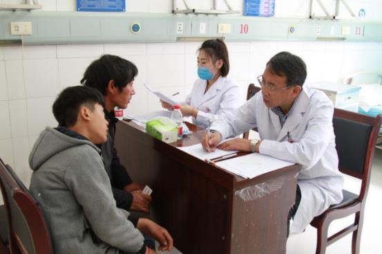 昆明軍海腦科醫院張永宏:盡心盡責為患者踐行醫者天職
