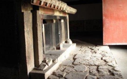 中國(guó)最古老的房屋建筑 孝堂山郭氏墓石祠距今已有1900年左右