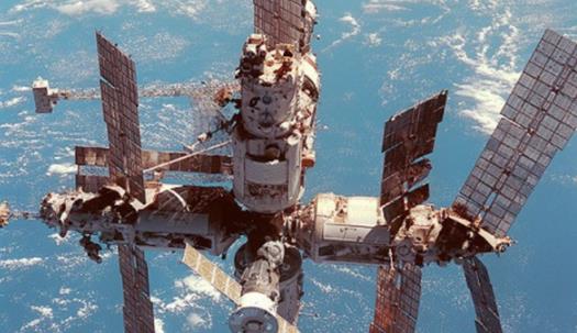第一個(gè)多艙空間站 和平號(hào)空間站1986年2月20日發(fā)射