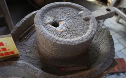 世界最早的水磨 公元前3世紀中葉發明 利用水流能量推動水輪