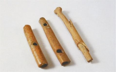 中國最古老的樂器骨哨 河姆渡骨哨大約流行于新石器時代