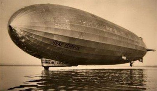 最早的軍用飛艇 在1891年制造 總長128米 直徑11.58米