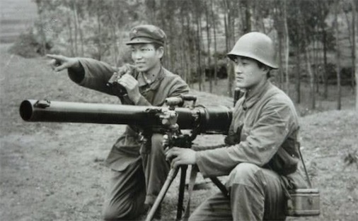 最早的無坐力炮 由美國海軍少校戴維斯在1914年發明