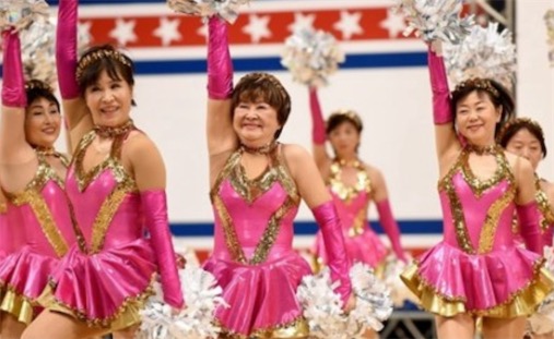 日本年紀最大的老奶奶拉拉隊 平均年齡70歲