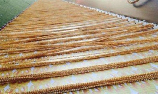 世界上最長的手工金鏈 迪拜金街展出一條長達5522米的金鏈子