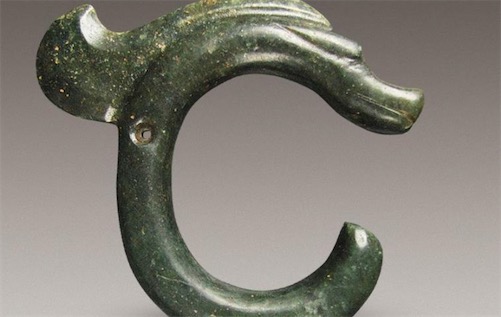 中國現今發掘的最早的玉龍 部分專家認為紅山玉龍距今6500年