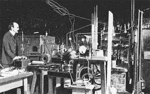 第一個現代物理實驗室 卡文迪許實驗室建于1874年