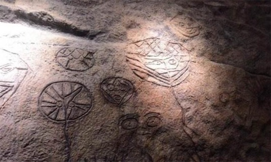 中國最早的巖畫 將軍崖巖畫距今約7000年