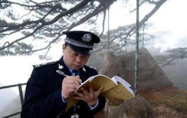 全球最“貴”的樹 20多代警衛(wèi)員全年貼身保護(hù) 游客懷疑是塑料