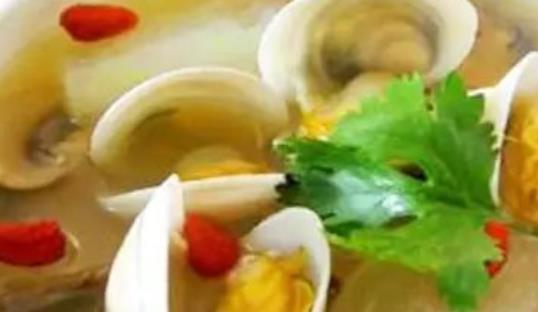完美的胸部會(huì)讓女人更自信 4個(gè)必吃的豐胸食譜