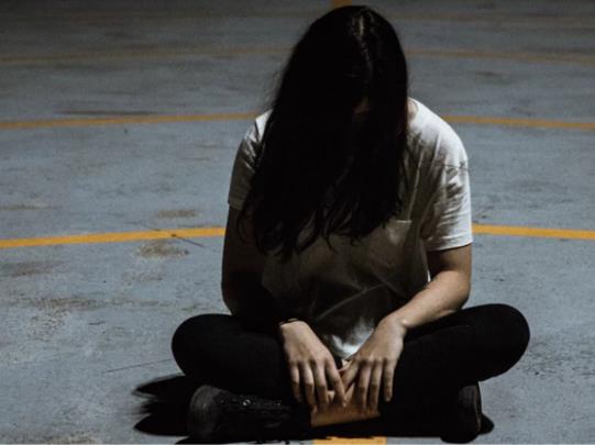 抑郁癥都是家庭造成的嗎?早晨時不時哭醒算不算抑郁癥?