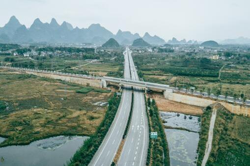 高速免費etc可以提前上高速嗎?免費時間是按入口算還是出口算?