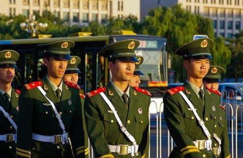 大學生士兵退役后享受哪些就學優惠政策?參軍入伍有什么要求條件?