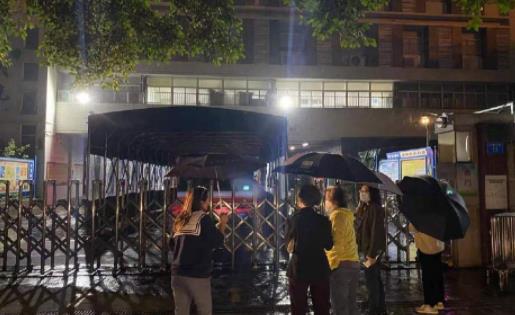 居家隔離期間可以換地方隔離嗎 居家隔離期間發燒需要重新隔離嗎
