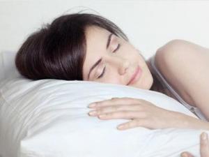 女人睡覺(jué)要脫下三樣?xùn)|西：手表、假牙和胸罩
