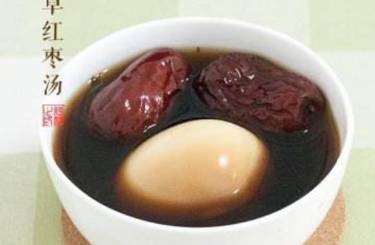 女生和紅糖水可以緩解痛經 推薦2種緩解痛經的食療方