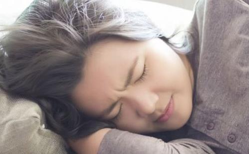 女性濕氣重有什么癥狀表現 吃什么祛濕效果比較好