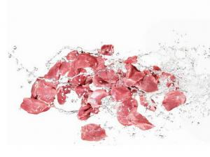 怎么保存肉的營養？熱水解凍肉類效果有限不可取