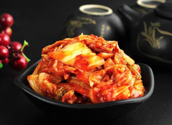 腌辣白菜必須要用石頭壓?jiǎn)幔侩缰评卑撞说陌撞耸鞘裁雌贩N?