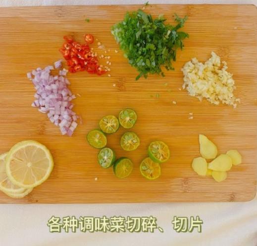 泰式酸辣青檸蝦怎么做 火爆全網的泰式酸辣青檸蝦做法