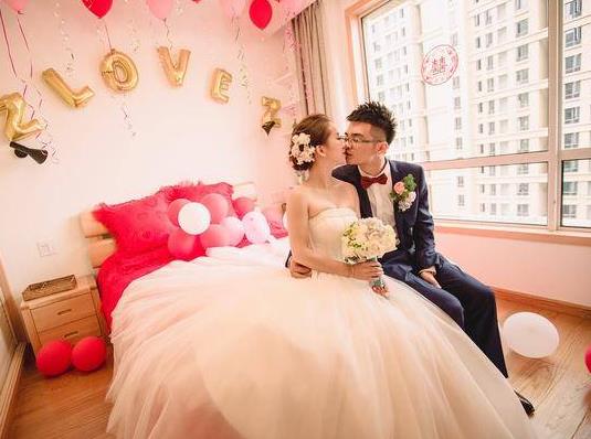 異地婚禮女方去幾個(gè)人車費(fèi)誰出?遠(yuǎn)嫁結(jié)婚是女方先擺酒嗎