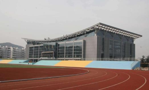 4、青島酒店管理職業技術學院.jpg