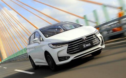 十大7座MPV商務(wù)車排行榜,別克GL8是陸上公務(wù)艙的頂級(jí)代表