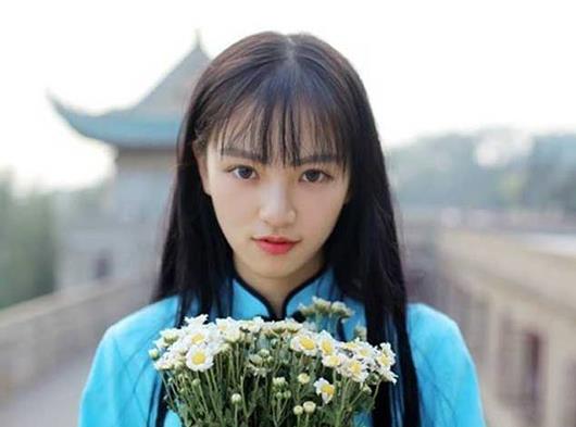 中國最美十大90后校花排名,迪麗熱巴、古力娜扎特有異域風情