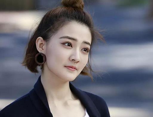 中國最美十大90后校花排名,迪麗熱巴、古力娜扎特有異域風情