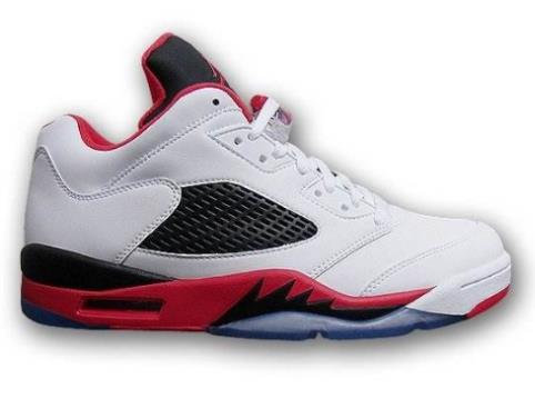 aj十大最火的籃球鞋排名,Air Jordan 6設(shè)計(jì)感很強(qiáng)