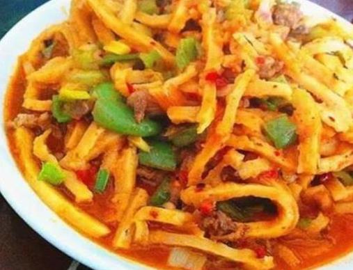 銀川十大小吃排名 燴小吃是傳統著名小吃,食材豐富有葷有素