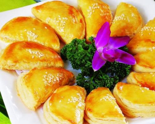 濟南芙蓉街小吃排名,九轉(zhuǎn)大腸肉質(zhì)軟嫩,打鹵面是山東特色