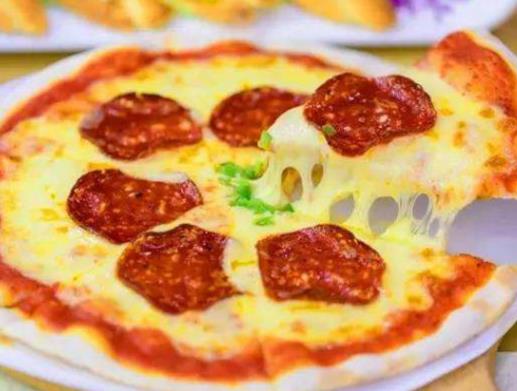 沈陽火爆飯店排名,Amore Pizza的一面是招牌,合府肥牛很不錯