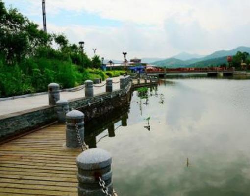 遼陽十大景點(diǎn)排名,龍石風(fēng)景區(qū)森林資源豐富,廣佑寺受歡迎