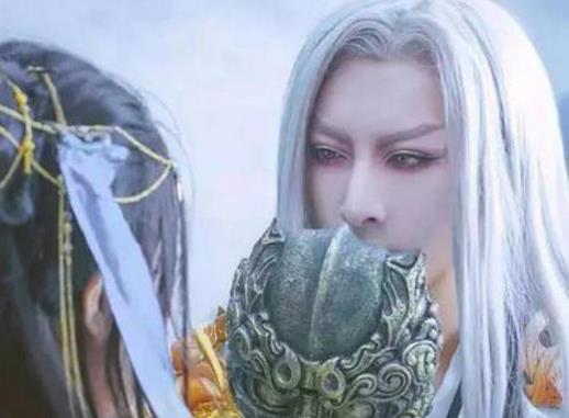 古龍筆下的十大梟雄排名,上官金虹武功高超,霍休極度貪財(cái)