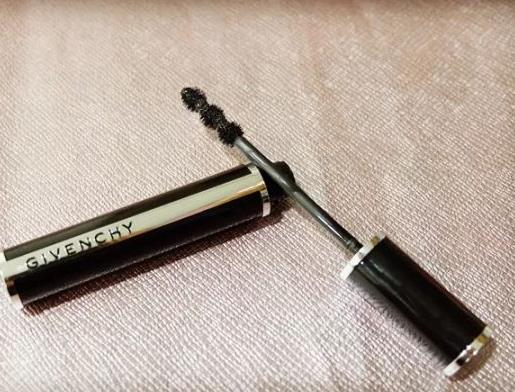 好用又好卸的睫毛膏排名,希思黎睫毛膏、GIVENCHY睫毛膏很好用