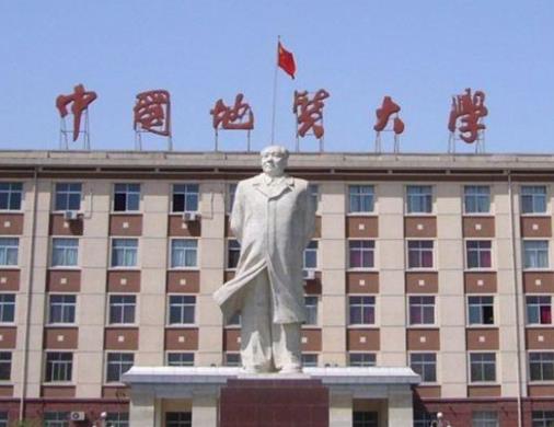 湖北十大知名大學,武漢大學是985、華中科技大學校區環境好