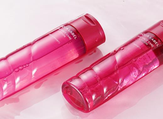 公認最好用的化妝水,歐萊雅復顏清乳柔膚水、丸美巧克力青春絲滑水很溫和