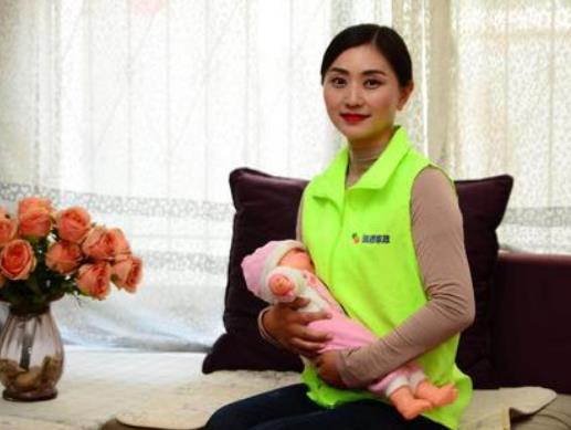 初中學歷女生十大吃香職業,月嫂非常火爆,銷售很辛苦但薪水高