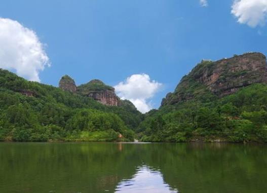 贛州十大風景名勝景點,羅漢巖風景名勝區、郁孤臺歷史文化街區體驗感好