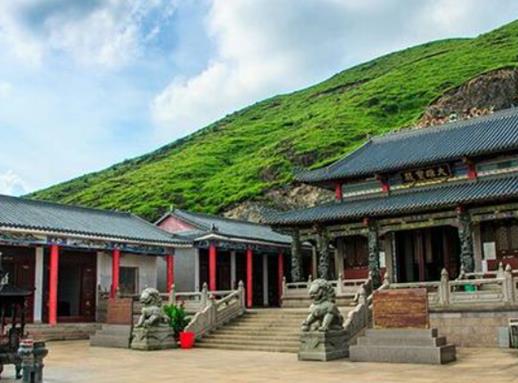 贛州十大風景名勝景點,羅漢巖風景名勝區、郁孤臺歷史文化街區體驗感好