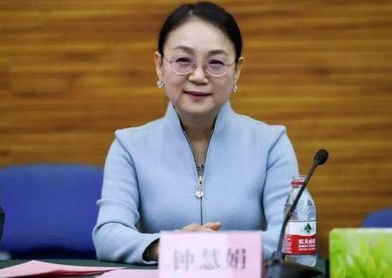2021胡潤全球十大白手起家女富豪榜,鐘慧娟、范紅衛(wèi)都非常有實(shí)力
